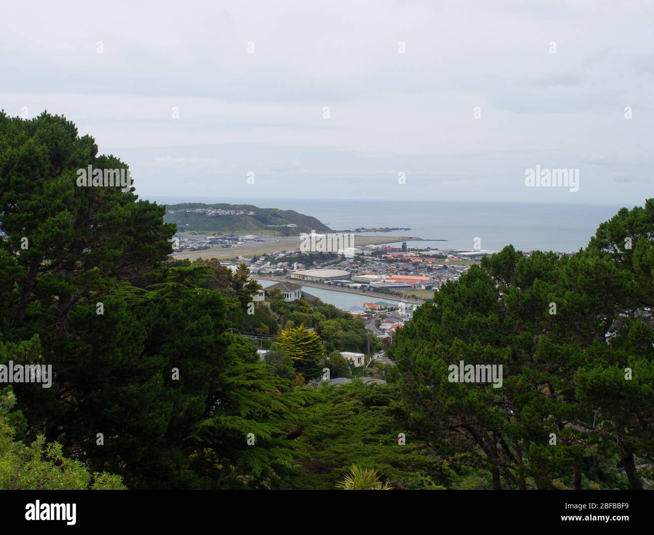 Aeroporto di Wellington dal Mt Victoria Lookout Foto Stock