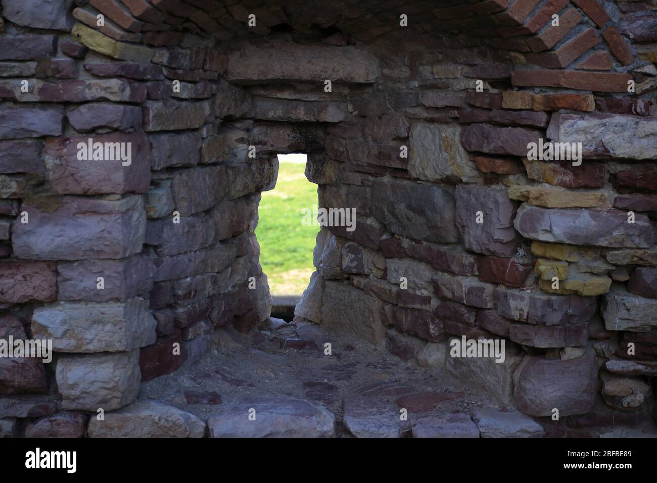 Assisi, Italia - 11/30/2019: Esterno ed interno della fortezza medievale maggiore Foto Stock