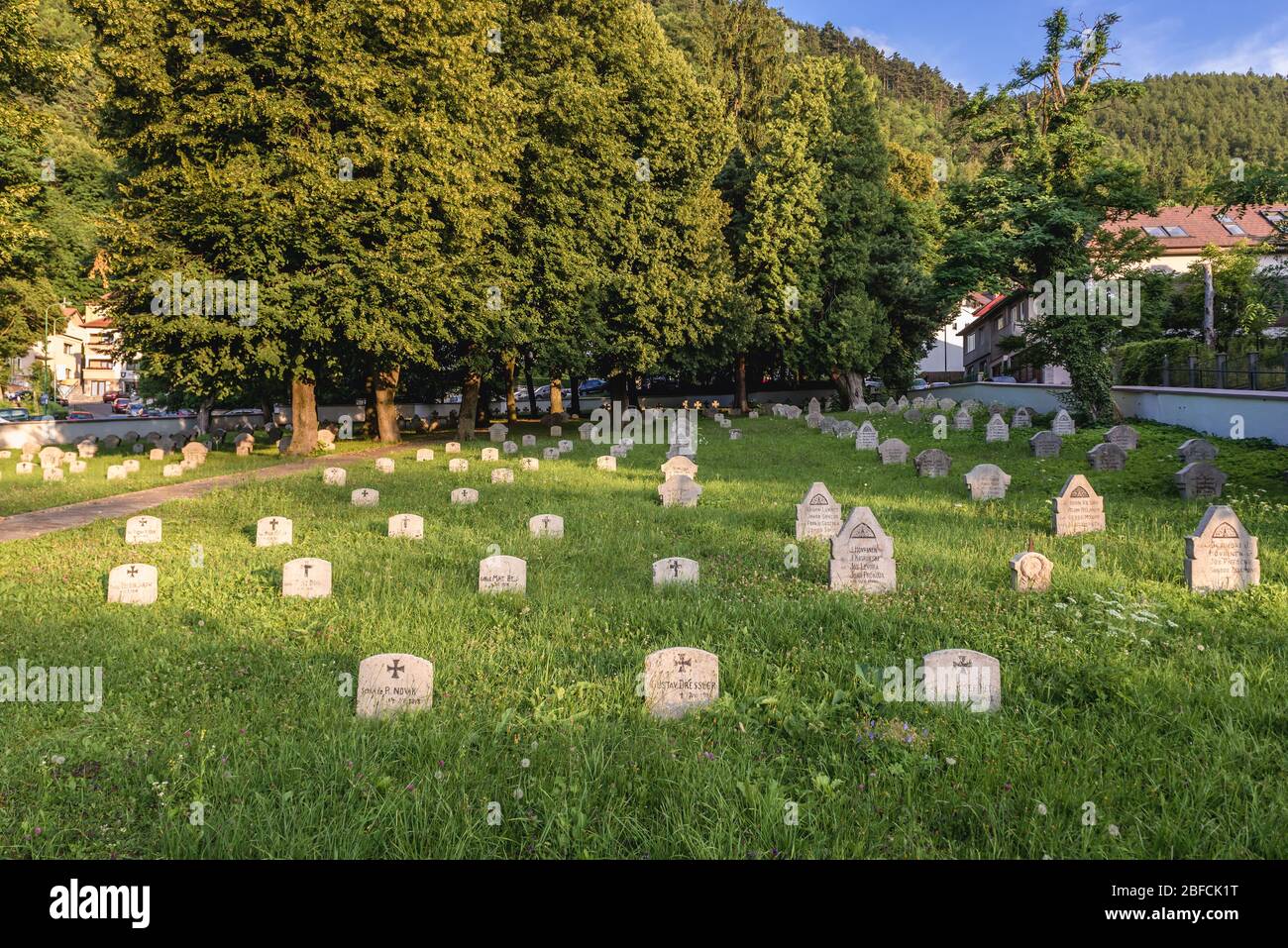 Cimitero degli Eroi della prima e seconda guerra mondiale a Brasov, il centro amministrativo della contea di Brasov, Romania Foto Stock