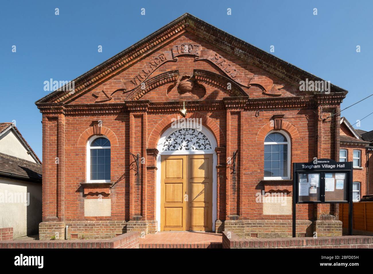 Village Hall a Tongham, Surrey, Inghilterra, Regno Unito Foto Stock