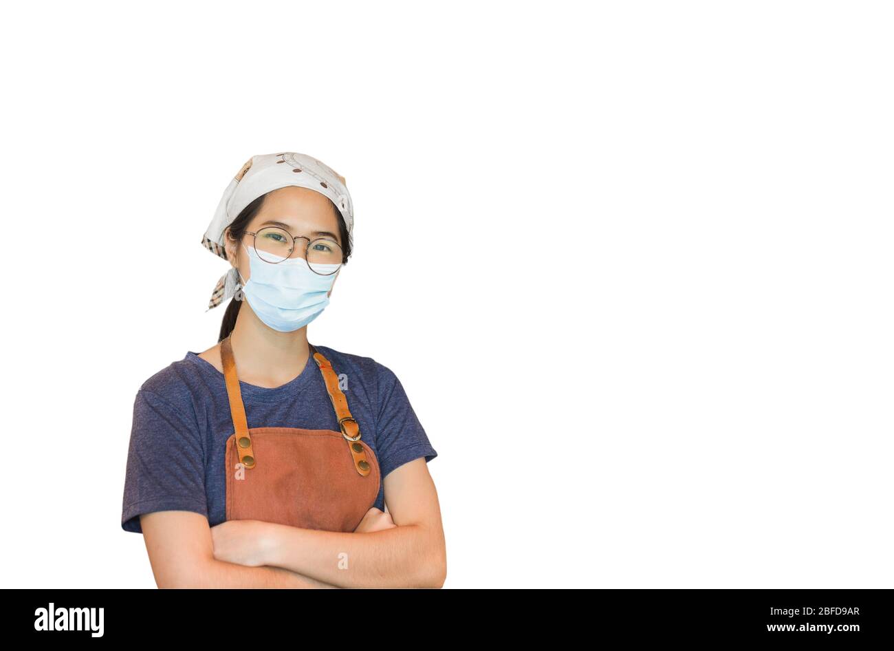 Donne asiatiche che indossano maschera protettiva isolata durante la prevenzione del covid-19 Foto Stock