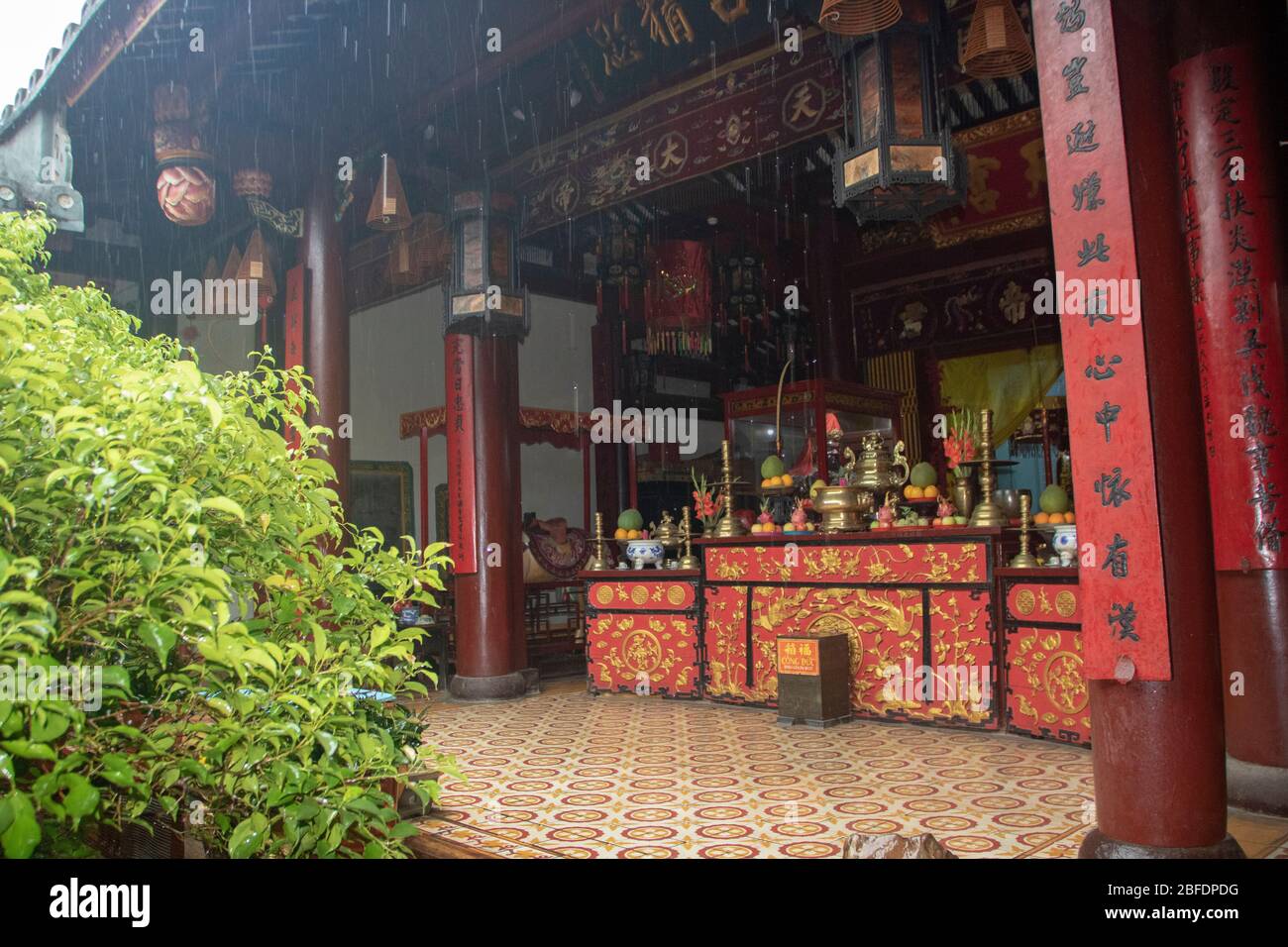 Tempio di Chua Ong Hoi An Città Antica, provincia di Quang Nam, Costa Centrale del Sud, Vietnam Foto Stock