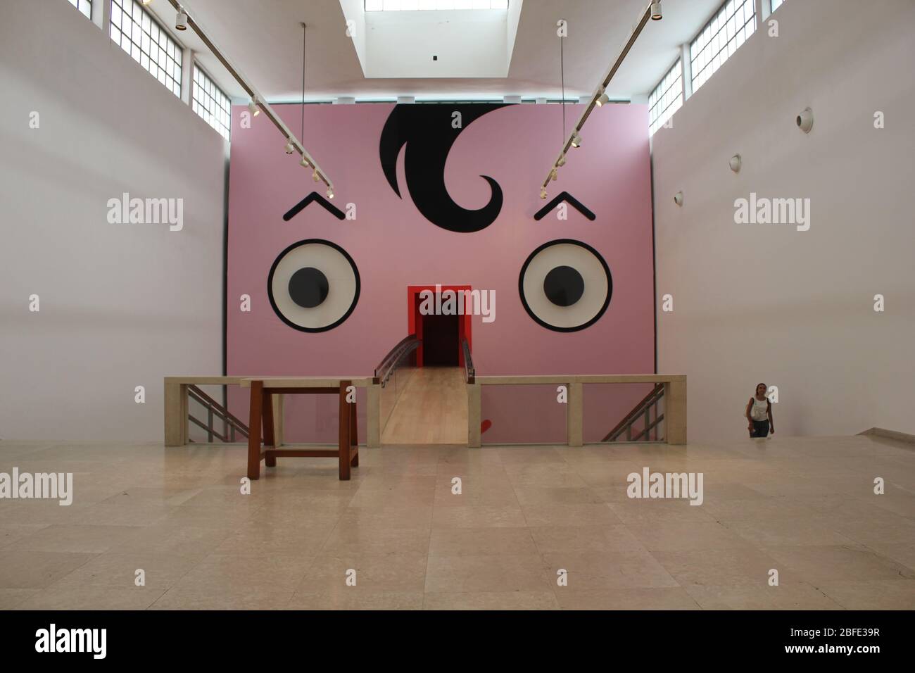 MILANO, ITALIA - GIUGNO 15 2017: Triennale Design Museum di Milano con un'installazione per l'infanzia Foto Stock