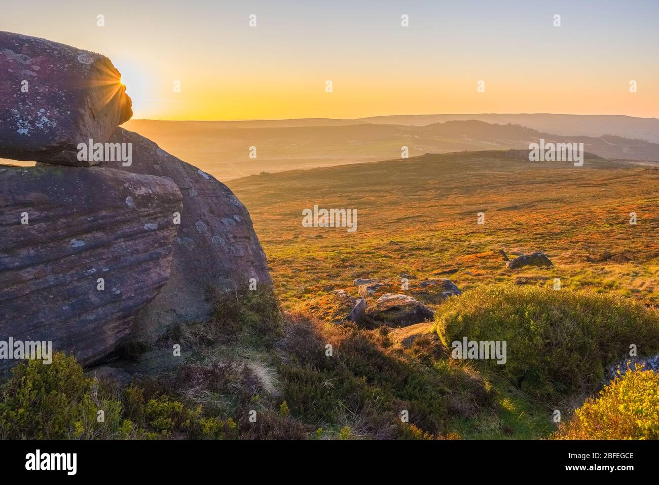 Dawn / Sunrise on the Staffordshire Moorlands, Peak District National Park Foto Stock