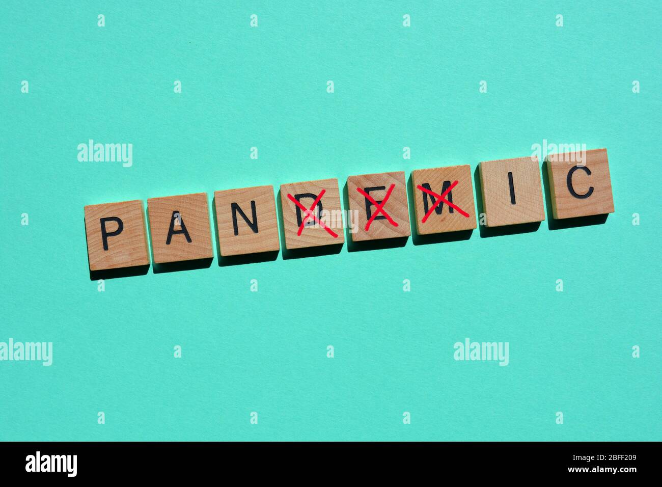 Pandemia, con lettere incrociate per lasciare la parola Panic Foto Stock