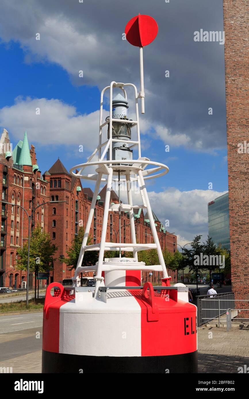Boa di navigazione, HafenCity District, Amburgo, Germania, Europa Foto Stock