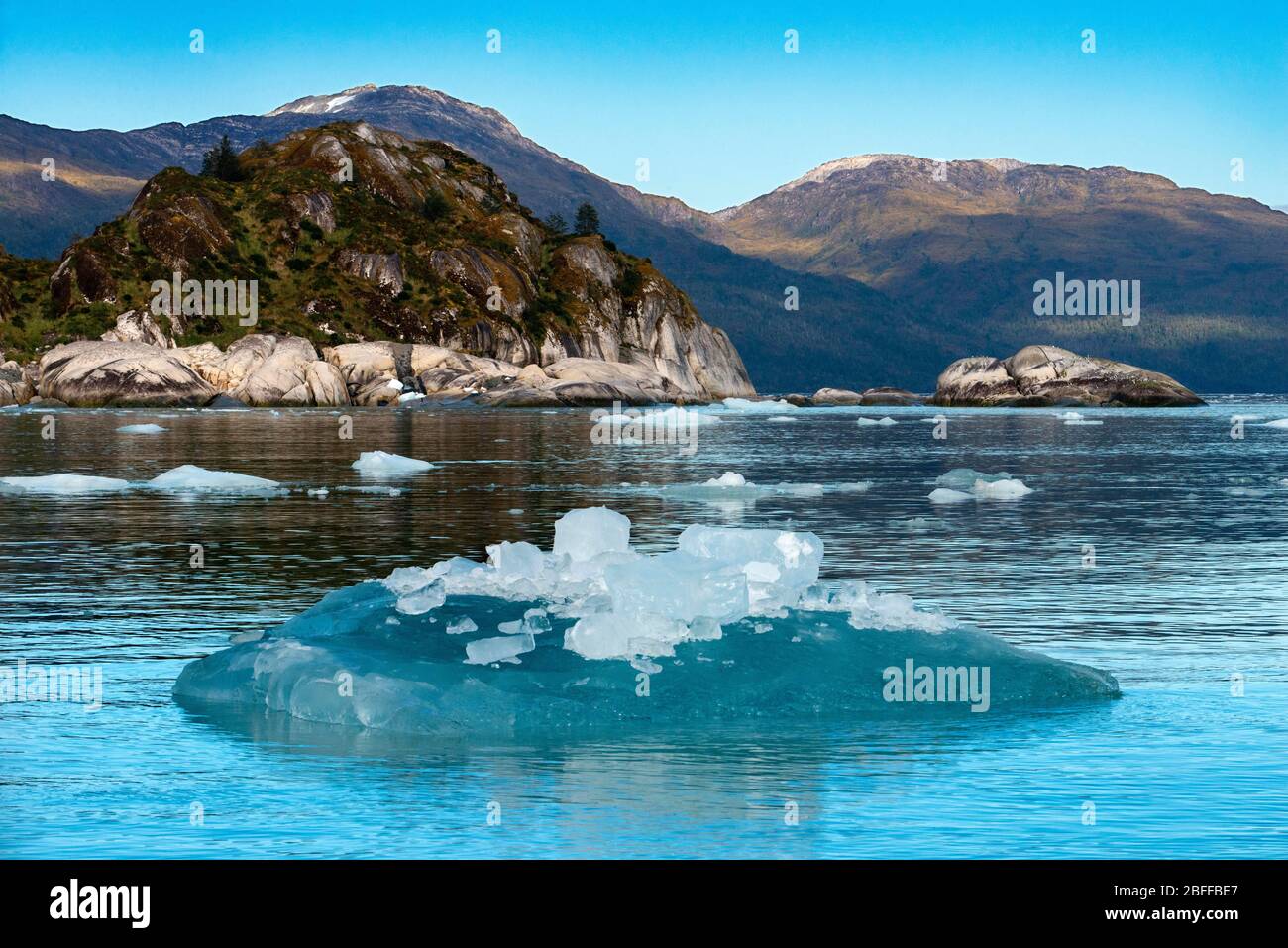 Ghiacciaio Amalia ai margini del canale del Sarmiento - ghiacciaio Skua - Parco Nazionale Bernardo o'Higgins in Patagonia Cile fiordi vicino a Puerto Natales, C. Foto Stock