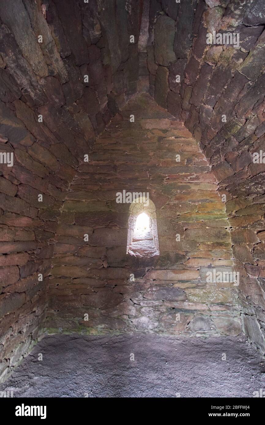 Parete interna posteriore dell'oratorio di Gallarus sulla contea di Dingle Peninsula Kerry Irlanda Foto Stock
