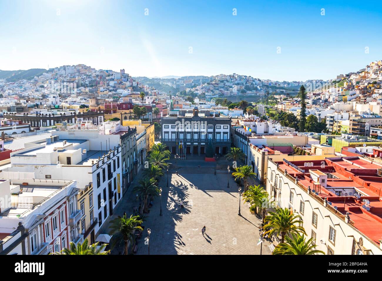 Panorama di Las Palmas de Gran Canaria città, Isole Canarie, Spagna. Plaza  de Santa Ana e la città vecchia Foto stock - Alamy