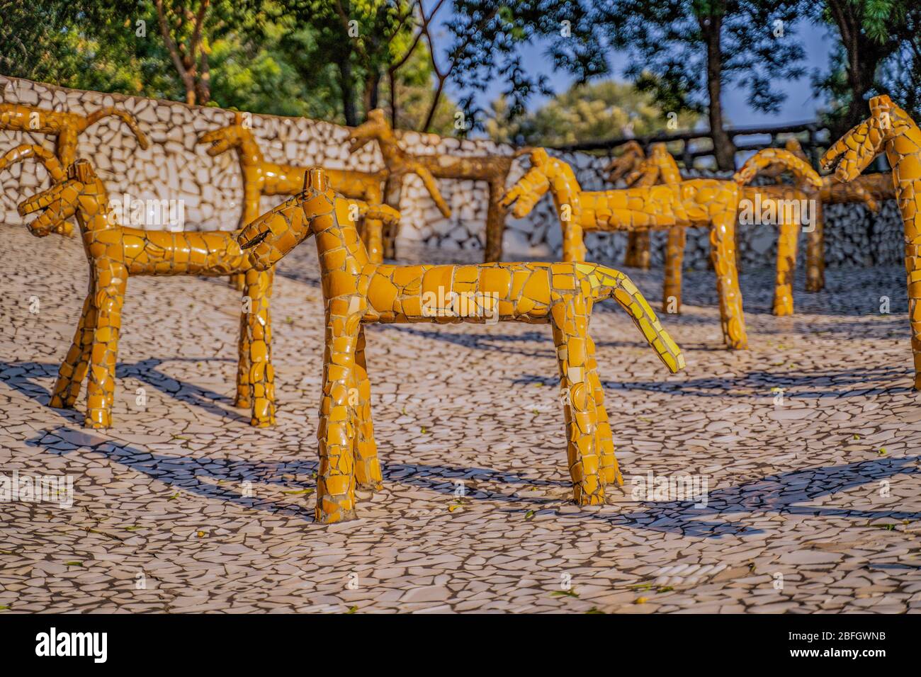 Il Giardino delle rocce di Chandigarh è un giardino di sculture in Chandigarh, India. È anche conosciuto come il giardino roccioso di Nek Chand dopo il relativo fondatore Nek Chand Sain Foto Stock