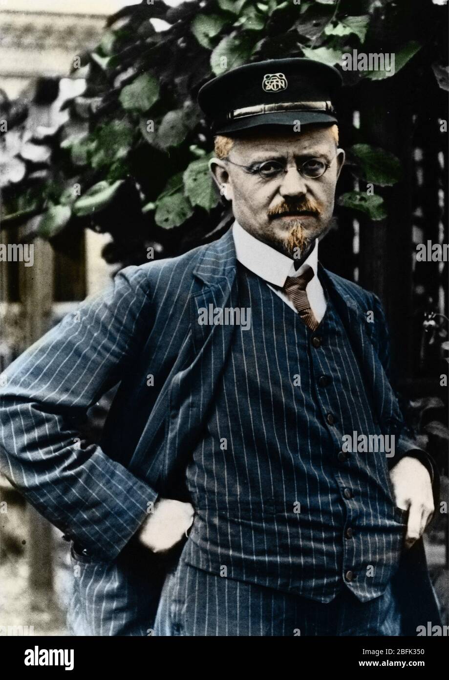 Portrait d'August Horch (1868-1951) fondateur de la marque allemande d'automobile Audi debut du 20eme siecle (Ritratto di ingegnere tedesco e automobi Foto Stock