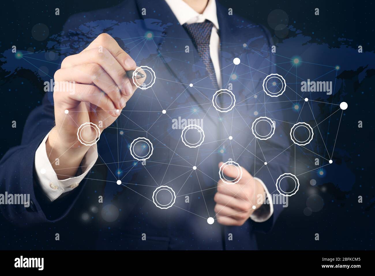 Mano umana con struttura di rete sociale Foto Stock
