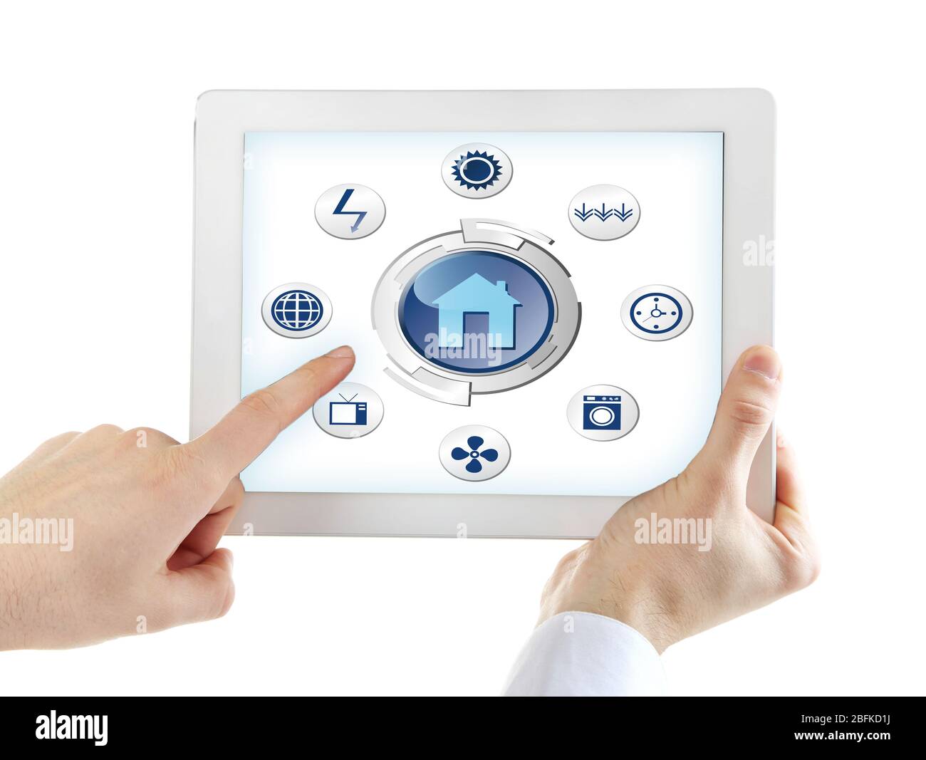 Controller Smart Energy o telecomando per la casa online su tablet-pc, isolato su bianco Foto Stock