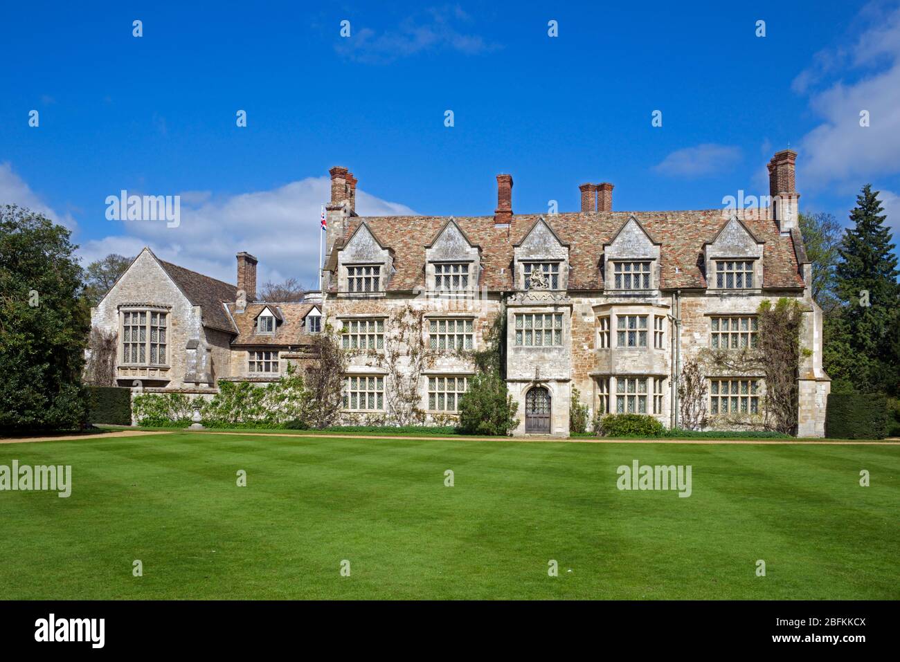 Vista classica Anglesey Abbey Cambridgeshire Inghilterra Foto Stock