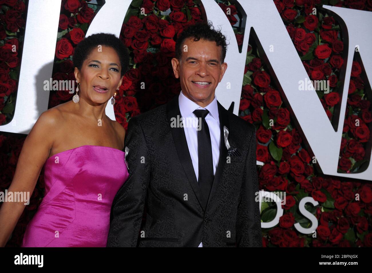 NEW YORK, NY - 12 GIUGNO: Partecipa al 70esimo Tony Awards annuale al Beacon Theatre il 12 giugno 2016 a New York. Persone: Brian Stokes Mitchell Foto Stock