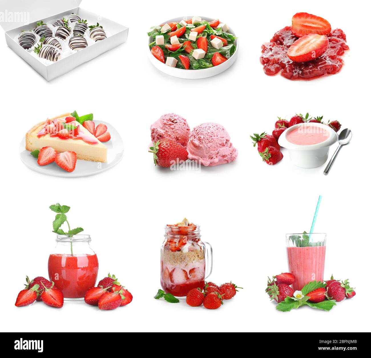 Collage di diversi piatti con fragola su sfondo bianco Foto Stock