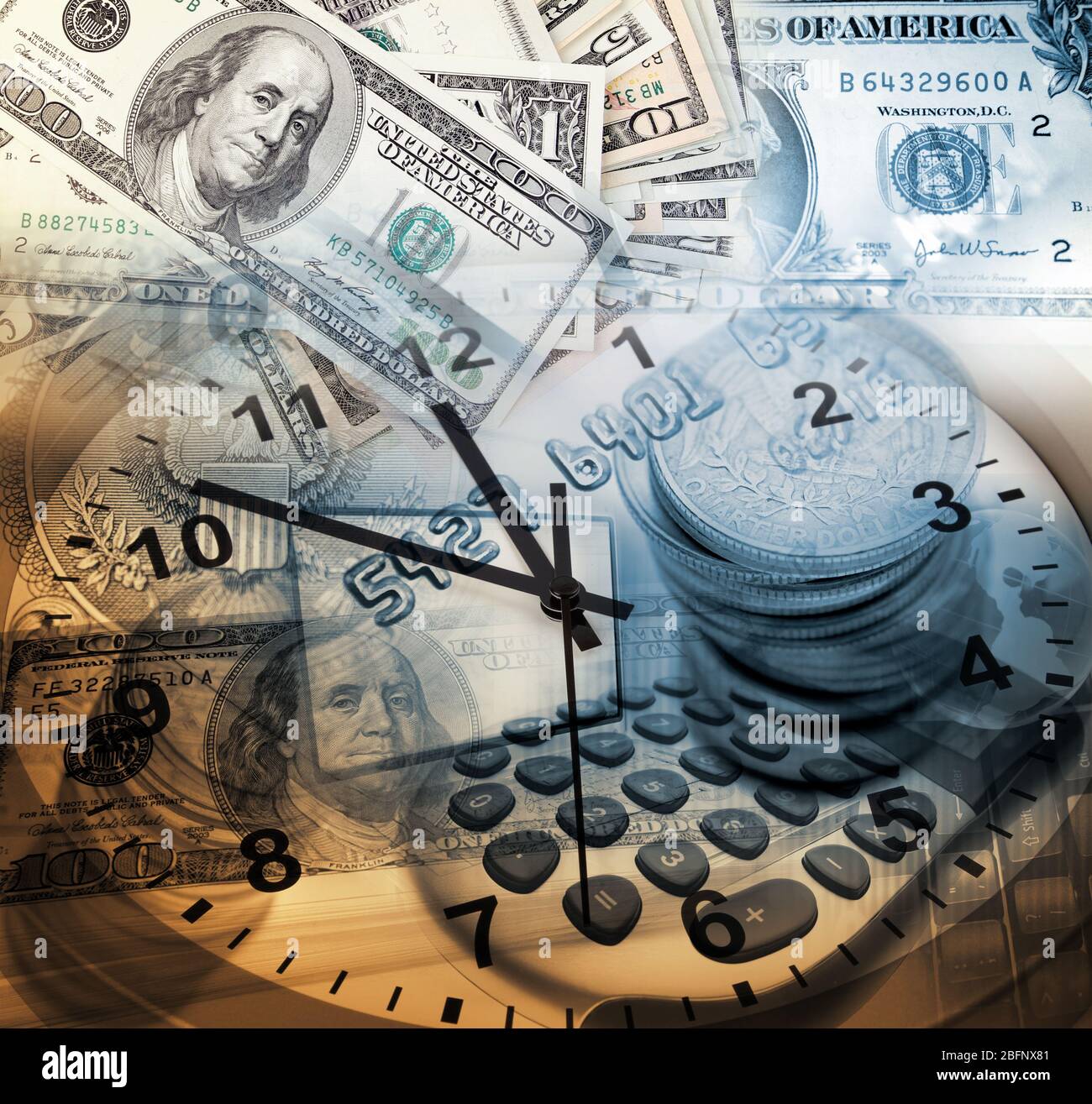 Moneta americana, orologio e calcolatrice Foto Stock