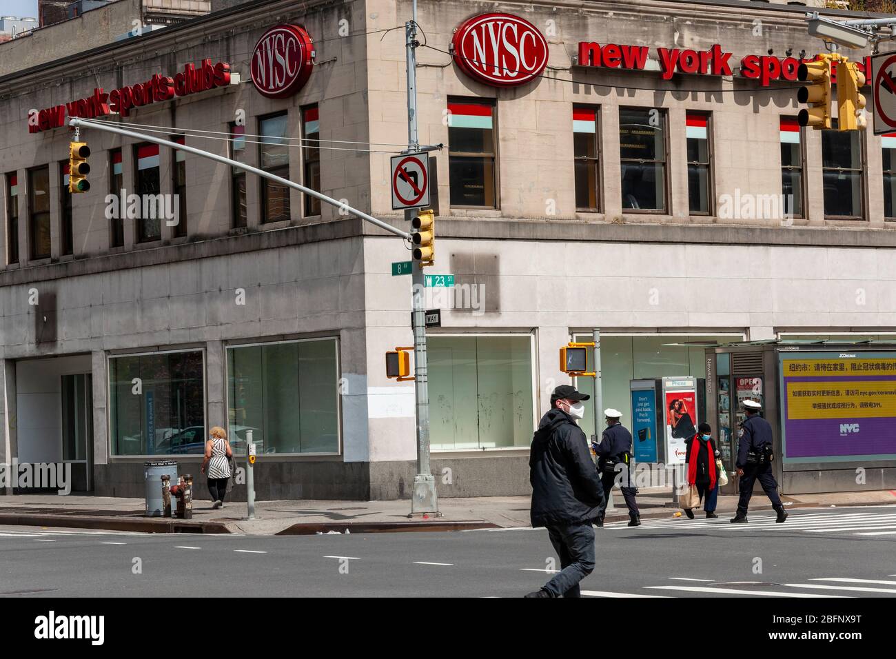 La filiale chiusa di Chelsea del New York Sports Club a New York martedì 14 aprile 2020. Town Sports International Holdings Inc., il proprietario della catena, è riferito di essere in trattative con i creditori circa il suo prestito di 200 milioni di dollari dovuto in novembre, e sta considerando un fallimento del Capitolo 11 archiviazione. (© Richard B. Levine) Foto Stock