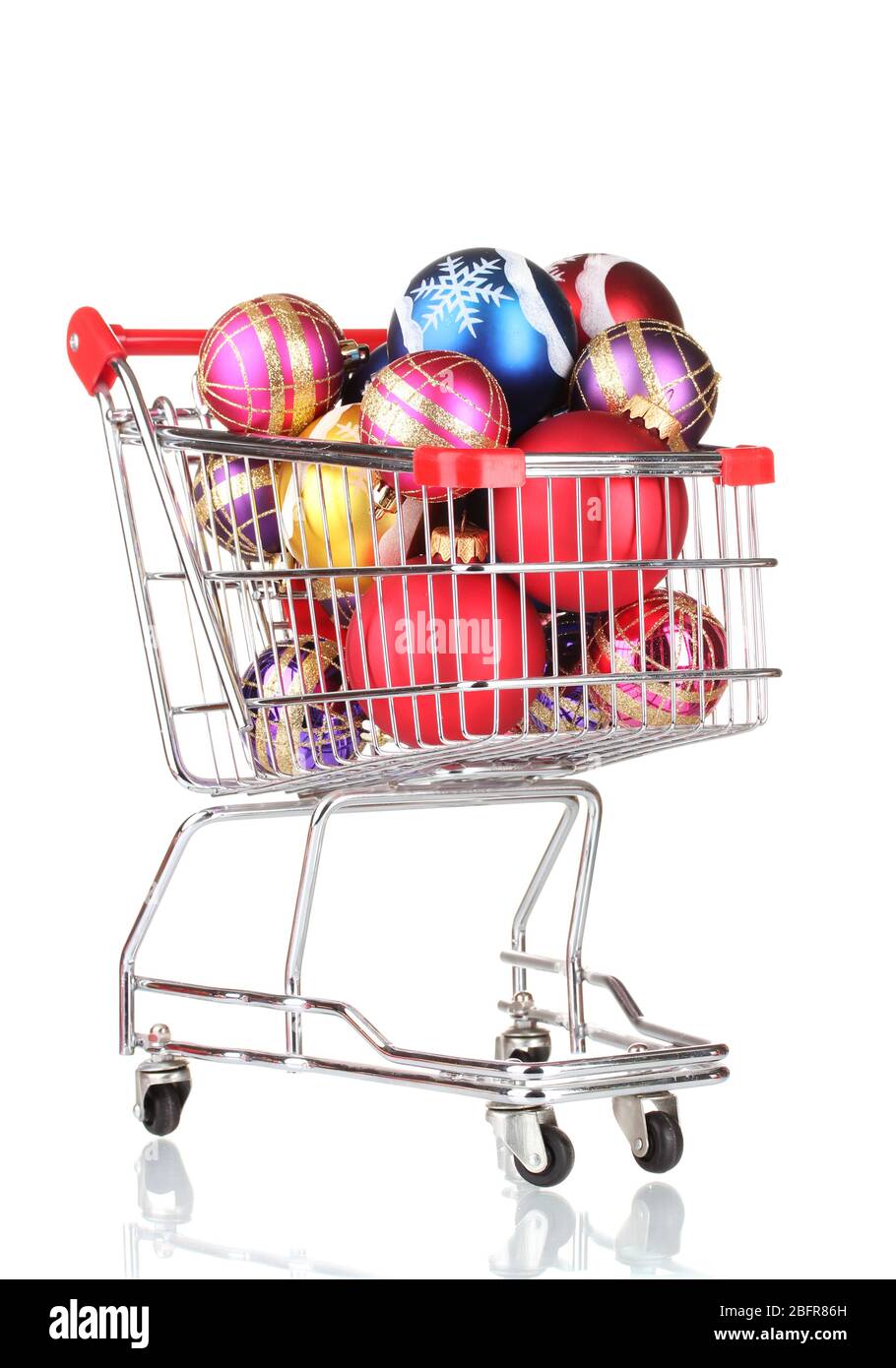 Bella Bright Bright Bal Natale nel carrello isolato su bianco Foto Stock