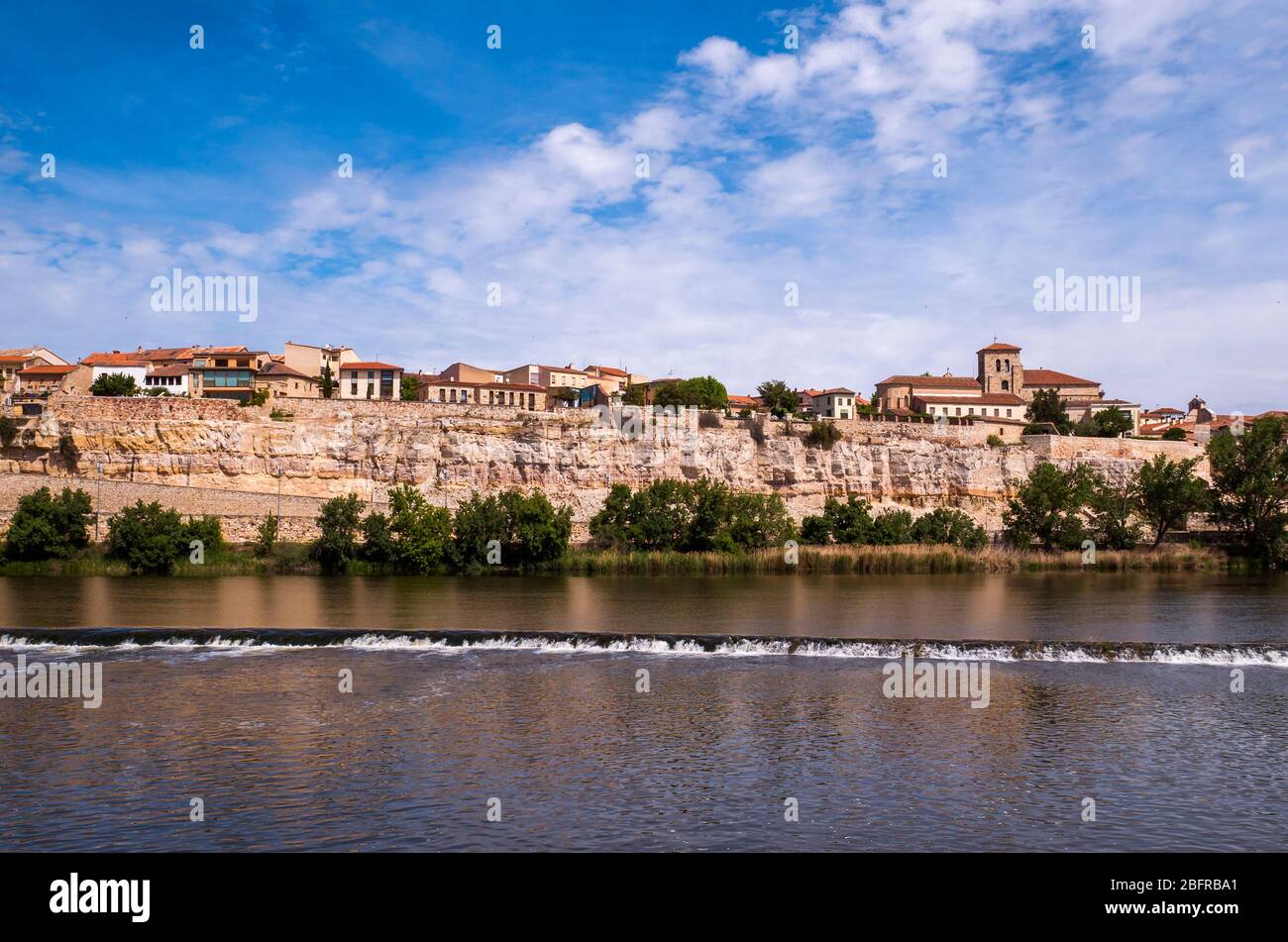 Vista de Zamora con el río Duero. Castilla León. España Foto Stock