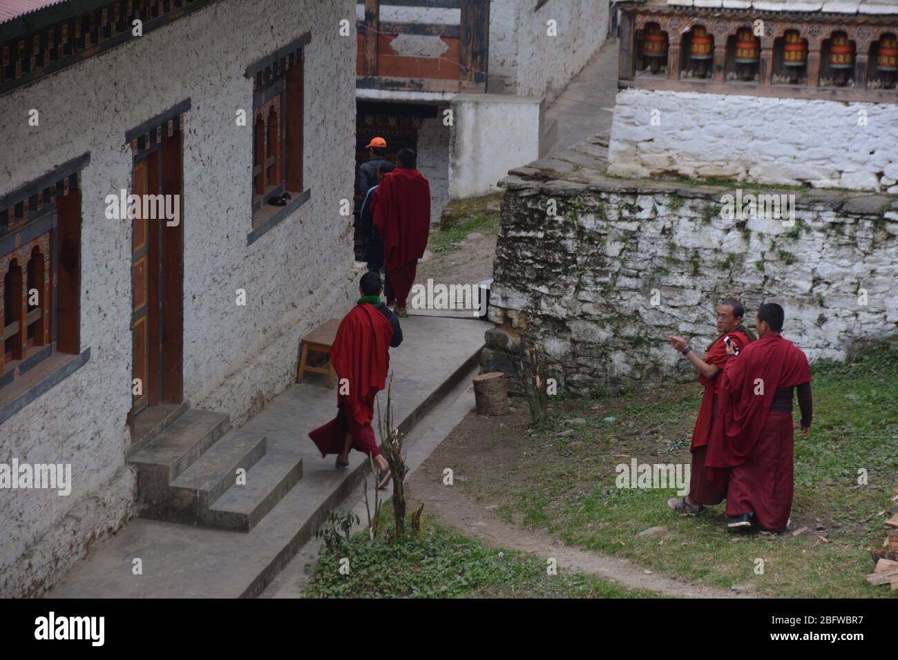 Trongsa Dzong risale al 1543 ed è il più grande dzong in Bhutan. Foto Stock