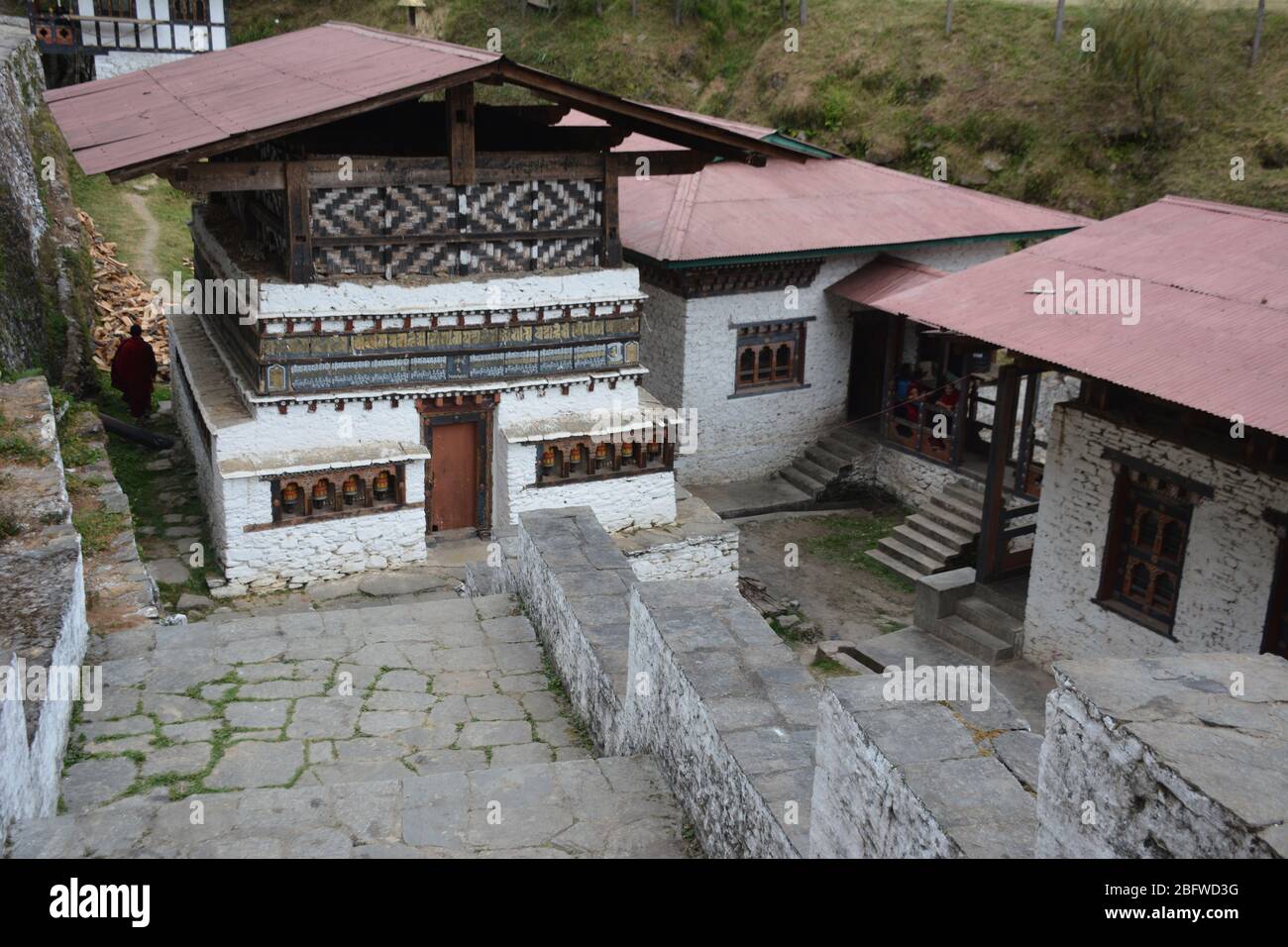 Trongsa Dzong risale al 1543 ed è il più grande dzong in Bhutan. Foto Stock