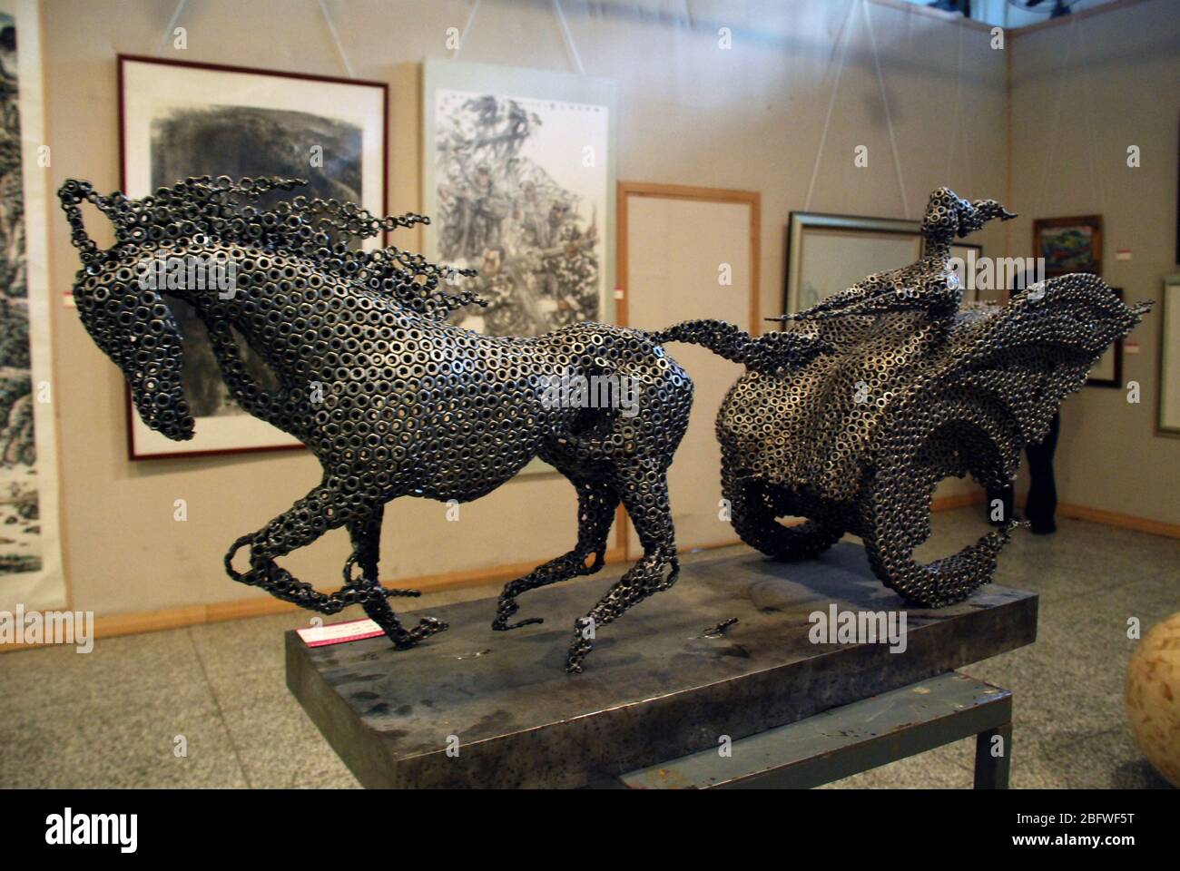 Mostre di scultura moderna del Museo della Regione Autonoma di Guangxi Zhuang Nanning Guangxi Foto Stock