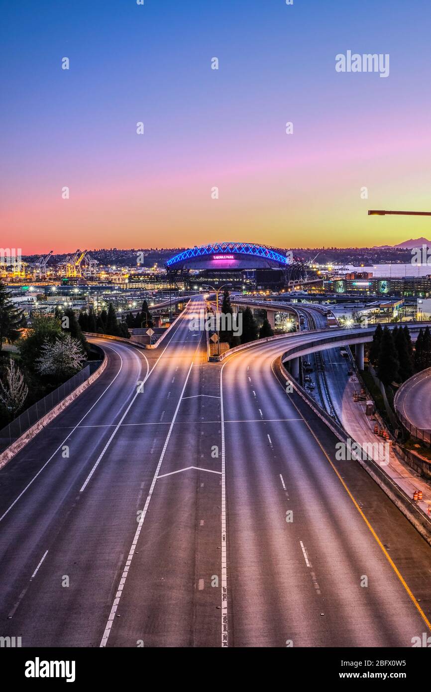 Strada vuota nel centro di Seattle a causa di Coronavirus Stay at Home Order Foto Stock