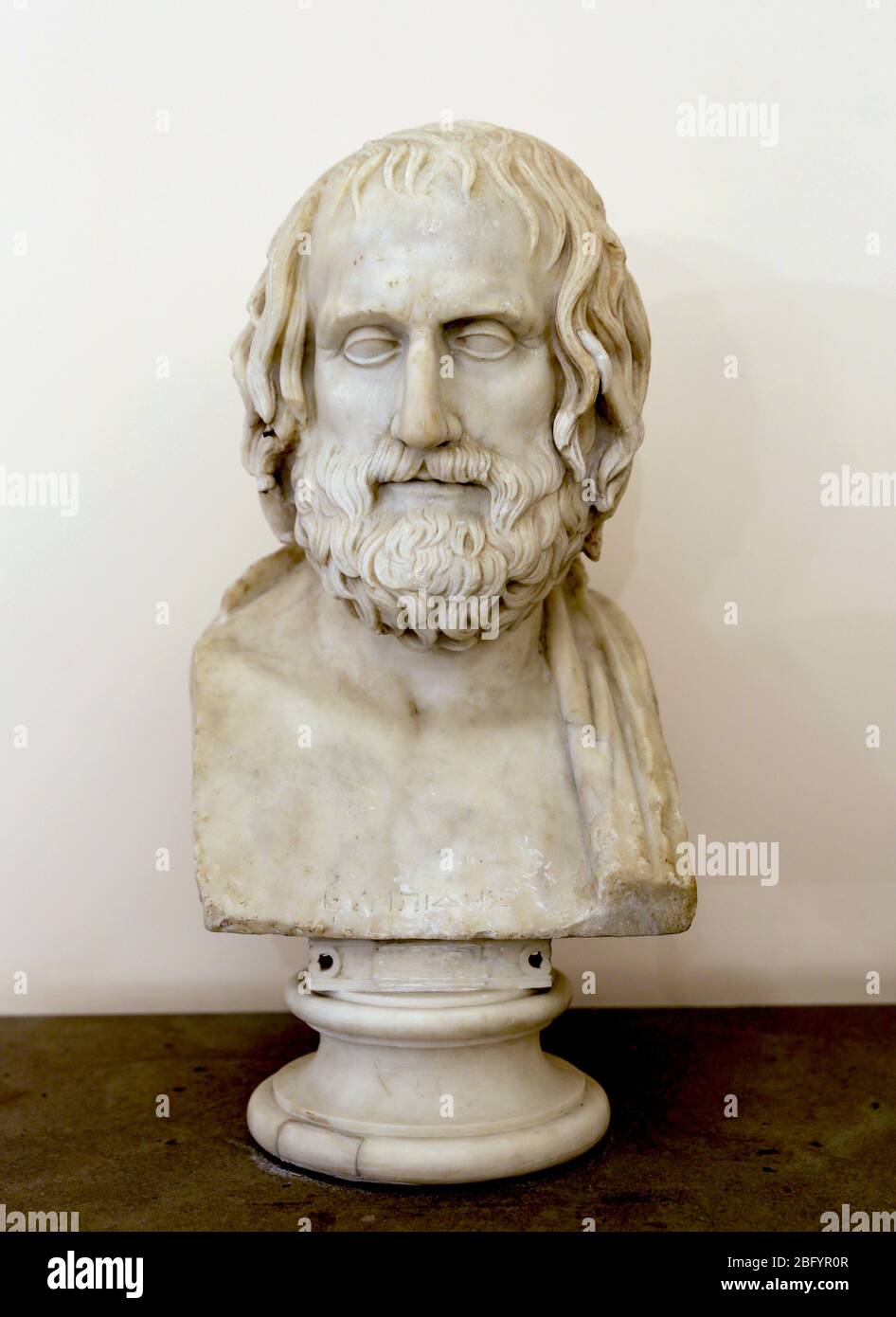 Euripidi (480 - 406 a.C.) Tragico poeta della Atene classica. Copia di Augusta (23 a.C.-14) di un originale greco del IV sec. a.C. Busto di marmo. Napoli. Foto Stock