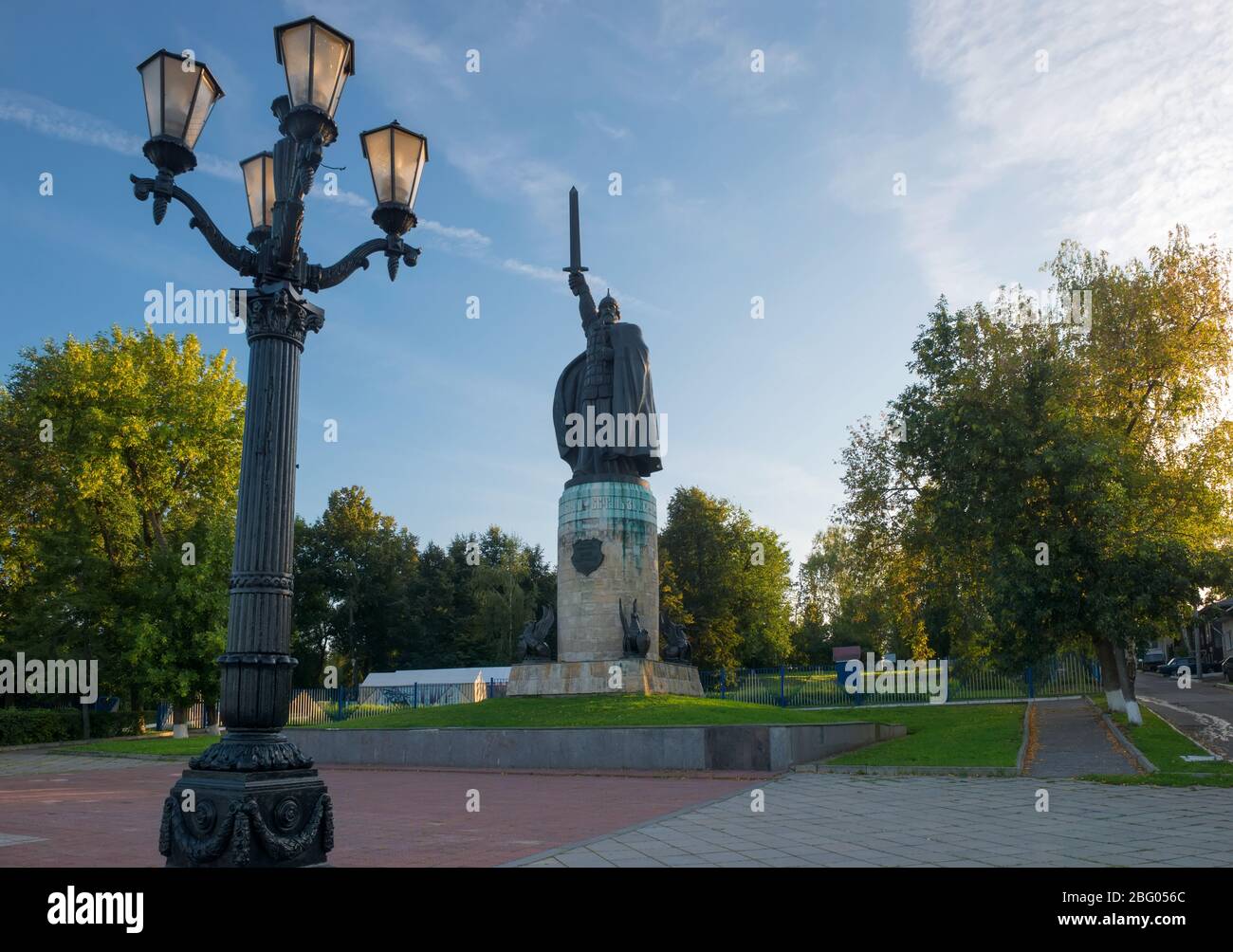 MUROM, RUSSIA - 24 AGOSTO 2019: Monumento a Ilya Muroms a Murom su argine del fiume Oka. Russia Foto Stock