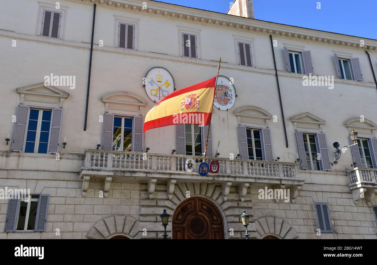 Palazzo di Spagna o Palazzo Monaldeschi o Palazzo di Spagna, Ambasciata di  Spagna presso la Santa sede situata in Piazza di Spagna. Roma, Italia Foto  stock - Alamy