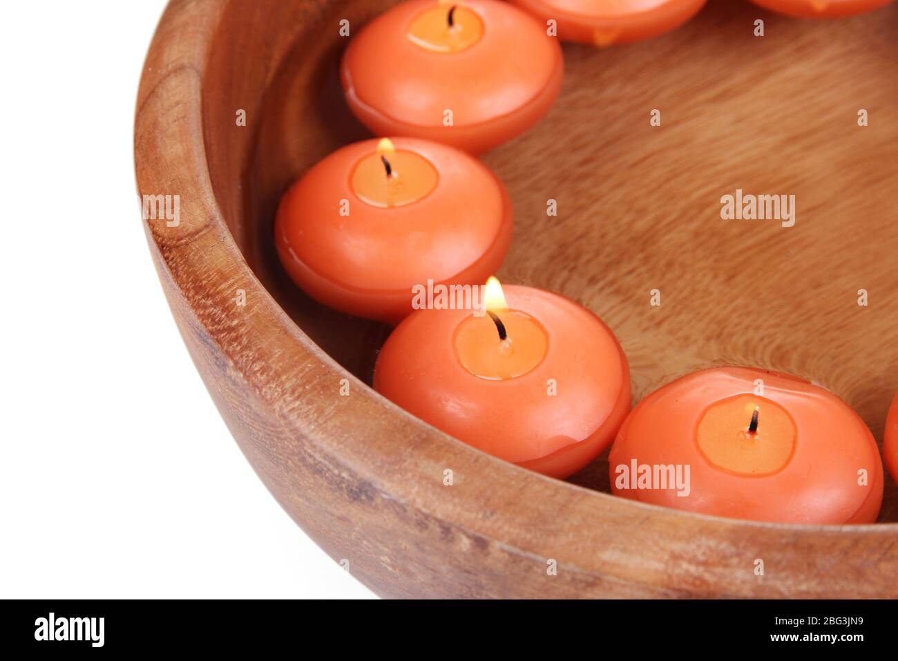 Belle candele in acqua primo piano Foto Stock