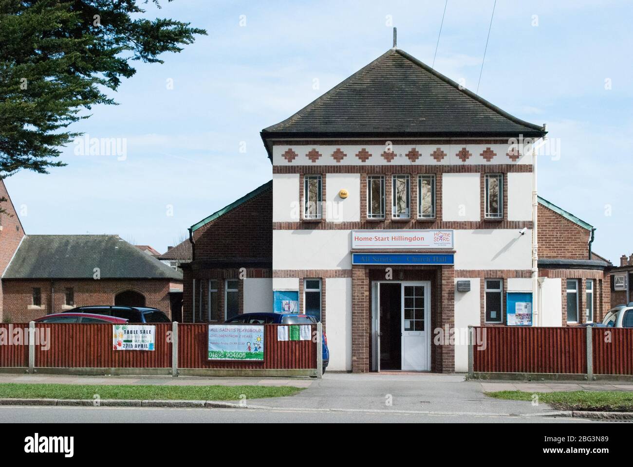 All Saints Church Hall, 2 Ryefield Avenue, Hillingdon, Uxbridge UB10 9BT Foto Stock