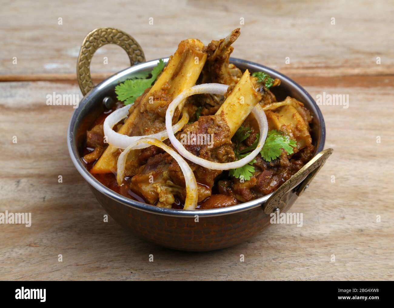 Piatto di carne di stile indiano o curry di montone Foto Stock
