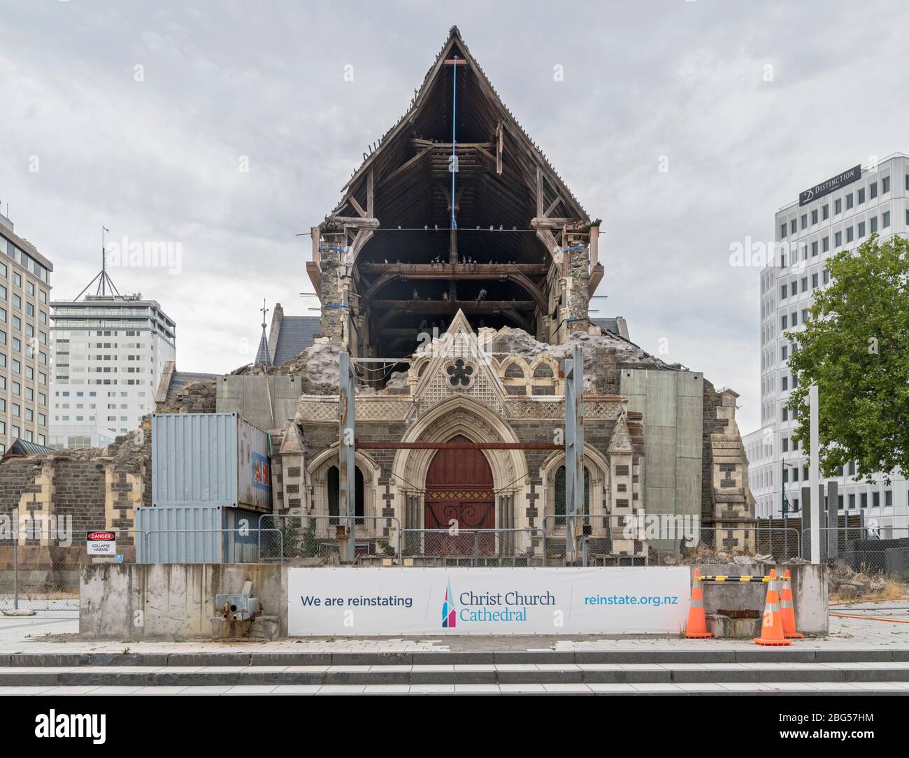 Le rovine della cattedrale di Christchurch, danneggiato nel terremoto del 2011 febbraio, Cathedral Square, Christchurch, Nuova Zelanda Foto Stock