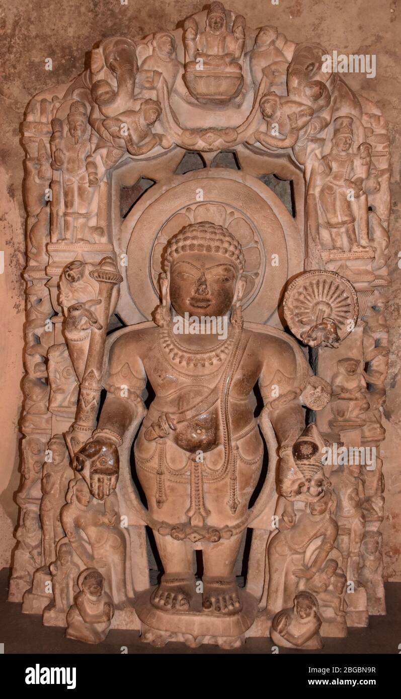 Gwalior, Madhya Pradesh/India - 15 marzo 2020 : scultura di Vamana, questo è il 5° avatar (incarnazione) del dio indù Vishnu Foto Stock