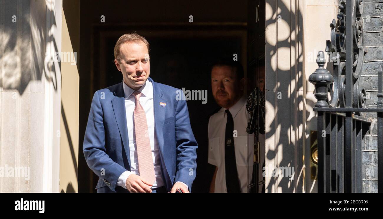 Londra, Regno Unito. 21 Apr 2020. Matt Hancock Health Secretary lascia un incontro al Gabinetto al 10 Downing Street, Londra Credit: Ian Davidson/Alamy Live News Foto Stock