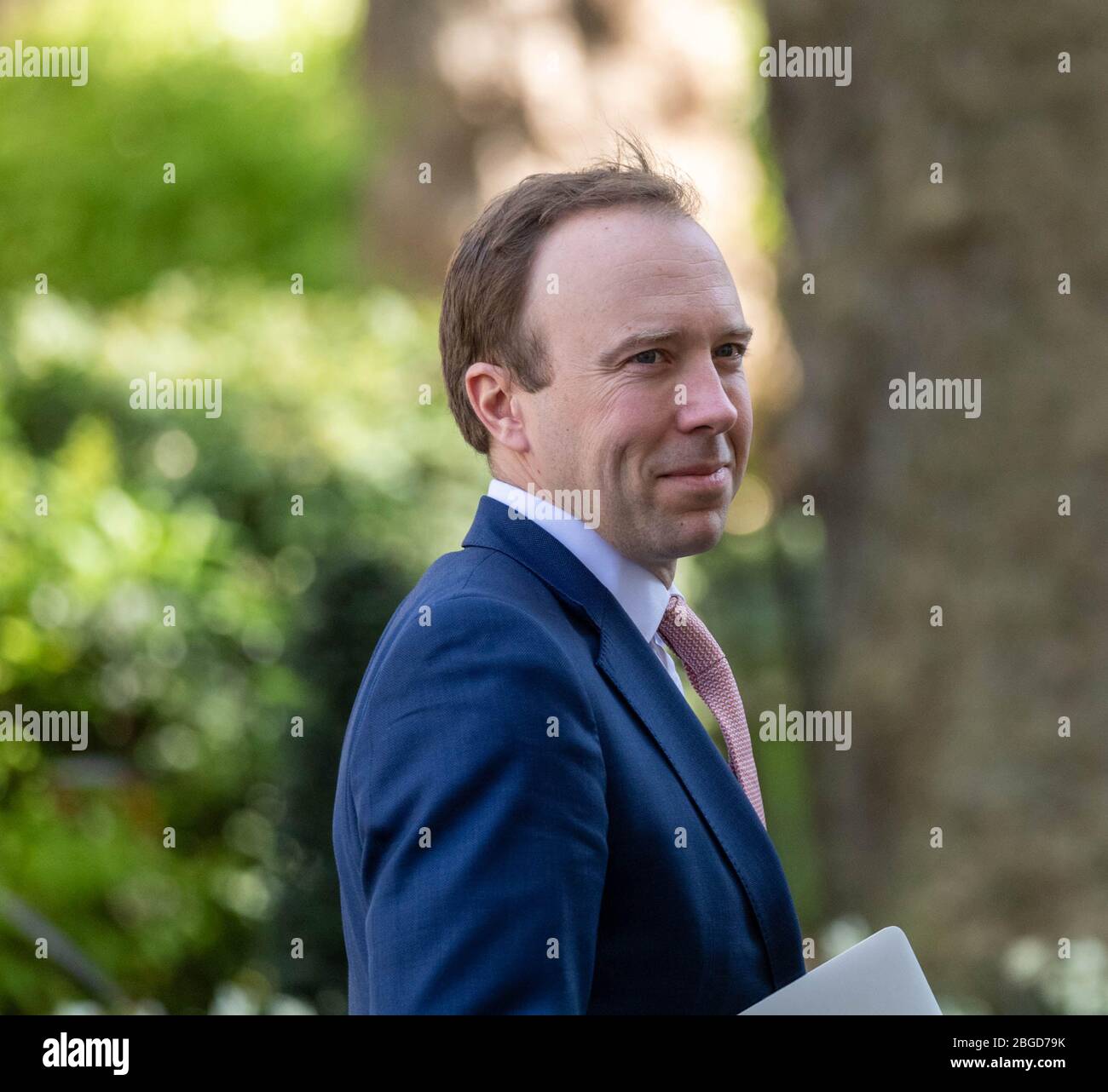 Londra, Regno Unito. 21 Apr 2020. Matt Hancock Health Secretary lascia un incontro al Gabinetto al 10 Downing Street, Londra Credit: Ian Davidson/Alamy Live News Foto Stock