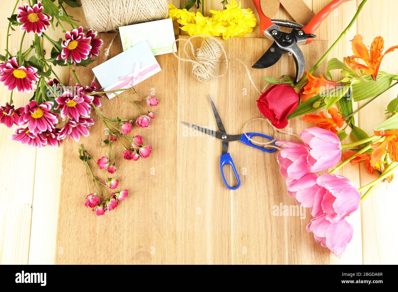 Luogo di lavoro del fioraio. Foto concettuale Foto Stock