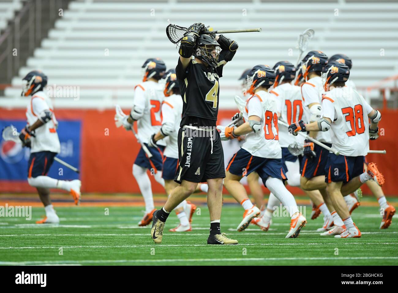 23 febbraio 2020: Miles Silva n. 4, l'attackman dei Cavalieri neri dell'esercito reagisce dopo una partita di lacrosse NCAA Mens contro il Syracuse Orange domenica 23 febbraio 2020 al Carrier Dome di Siracusa, New York. Syracuse ha vinto il 9-7. Rich Barnes/CSM Foto Stock