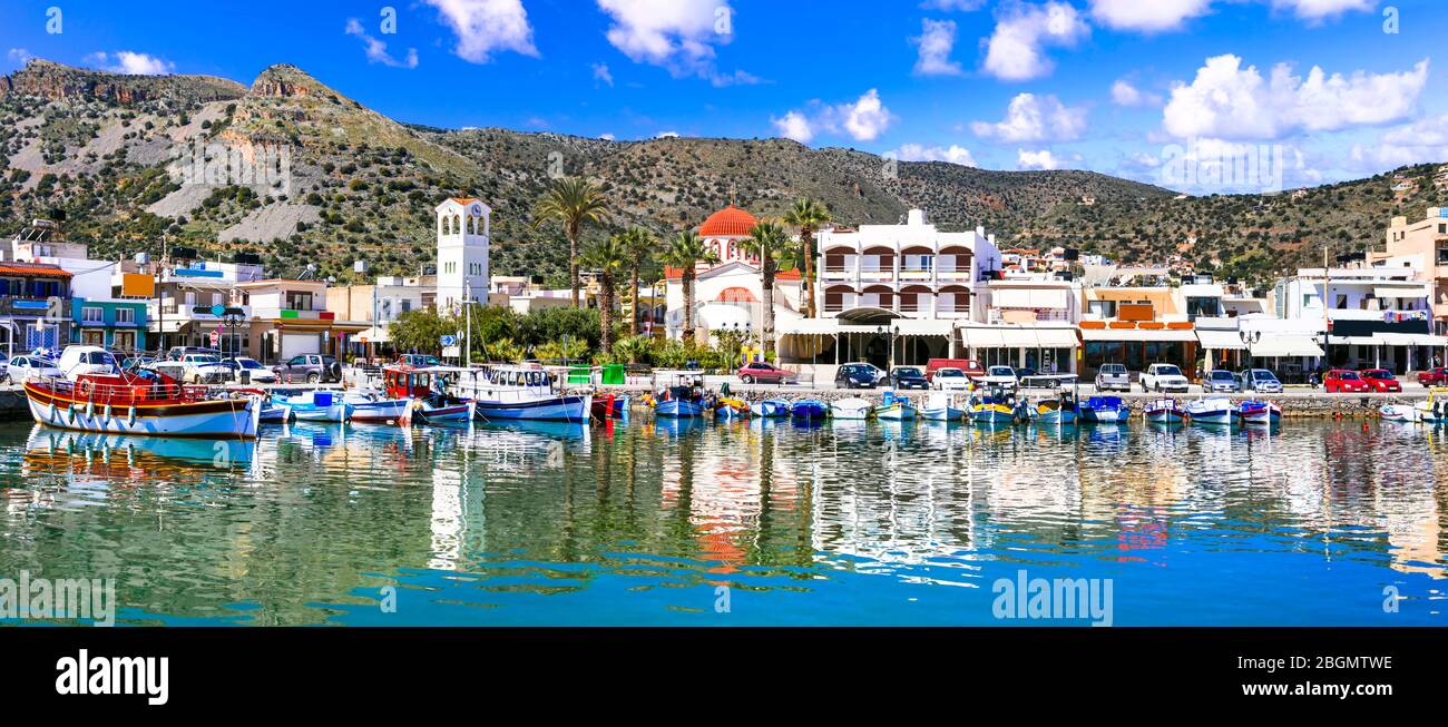 Grecia viaggio. Luoghi belli dell'isola di Creta - villaggio di pescatori pittorico Elounda. Foto Stock