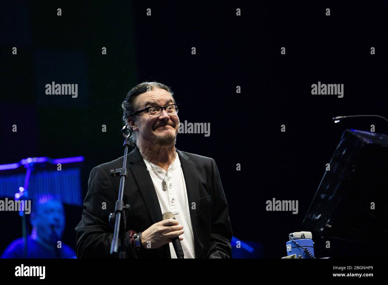 mike patton durante Mike Patton - mondo cane, Piazza Duomo, prato (po), Italia, 31 agosto 2019 Foto Stock