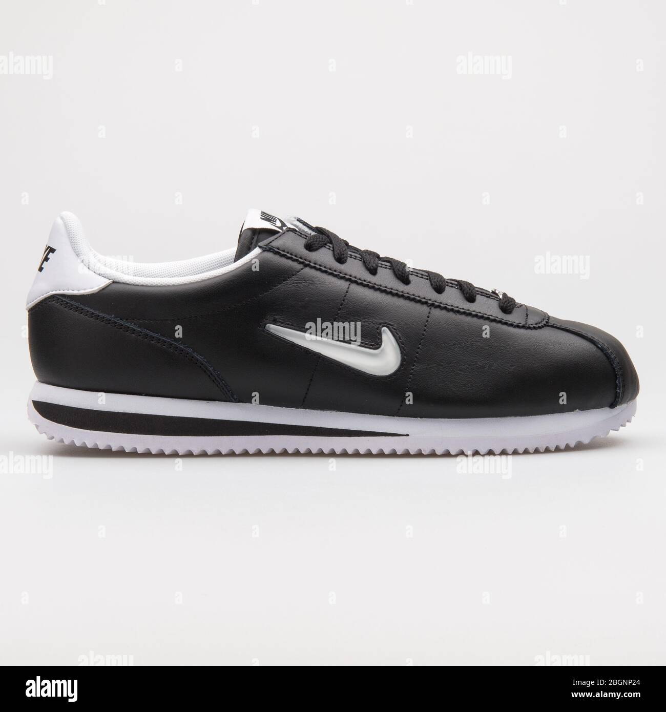 nike cortez bianche e nere