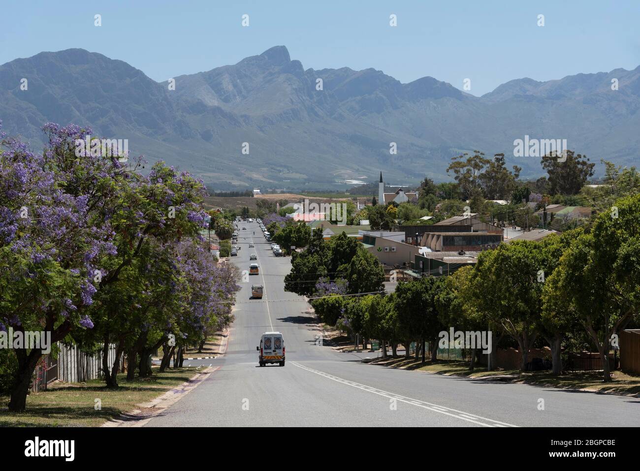 Tulbagh, capo Occidentale, Sudafrica. 2019. Autostrada principale con vista sulle montagne. Foto Stock