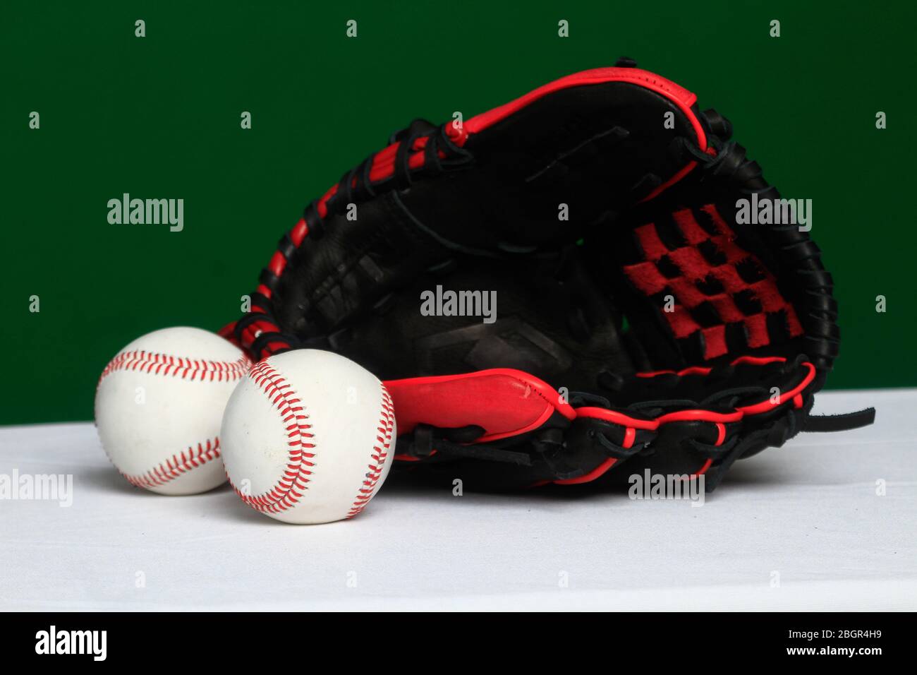 Guanto, palla, pipistrello, accessori baseball, equipaggiamento da baseball, Guante, pelota, bat,accessorios del Besbol, equipaggiamento de Beisbol, (Photo:Luis GU Foto Stock