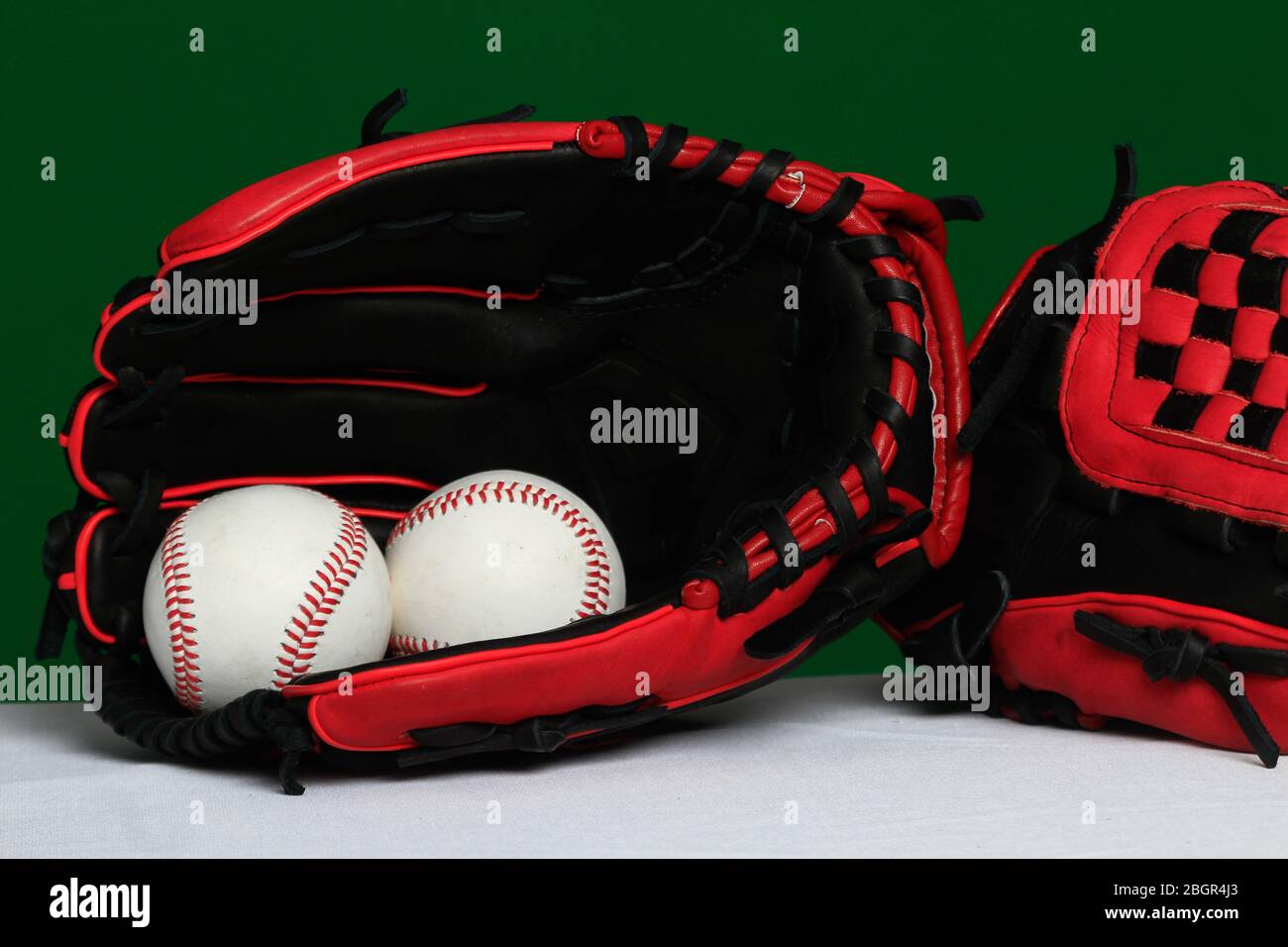 Guanto, palla, pipistrello, accessori baseball, equipaggiamento da baseball, Guante, pelota, bat,accessorios del Besbol, equipaggiamento de Beisbol, (Photo:Luis GU Foto Stock