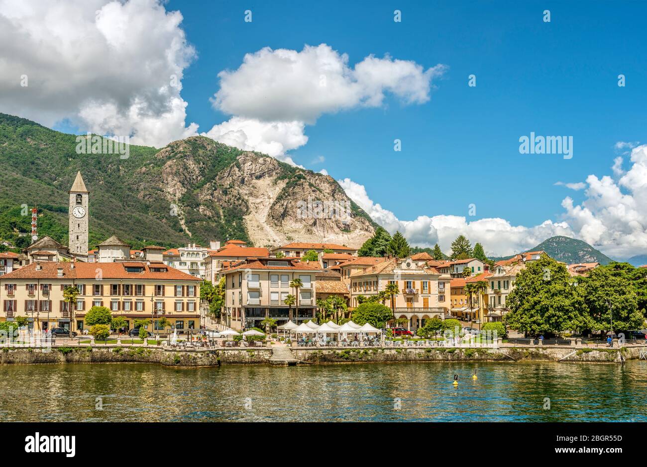 Lungomare di Baveno al Lago maggiore, Piemonte, Italia Foto Stock