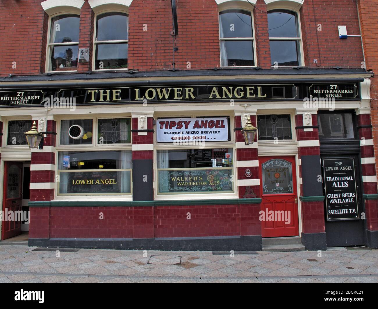 The Lower Angel Pub, Buttermarket Street, Warrington Town Center, Cheshire, Inghilterra, Regno Unito, WA1 Foto Stock