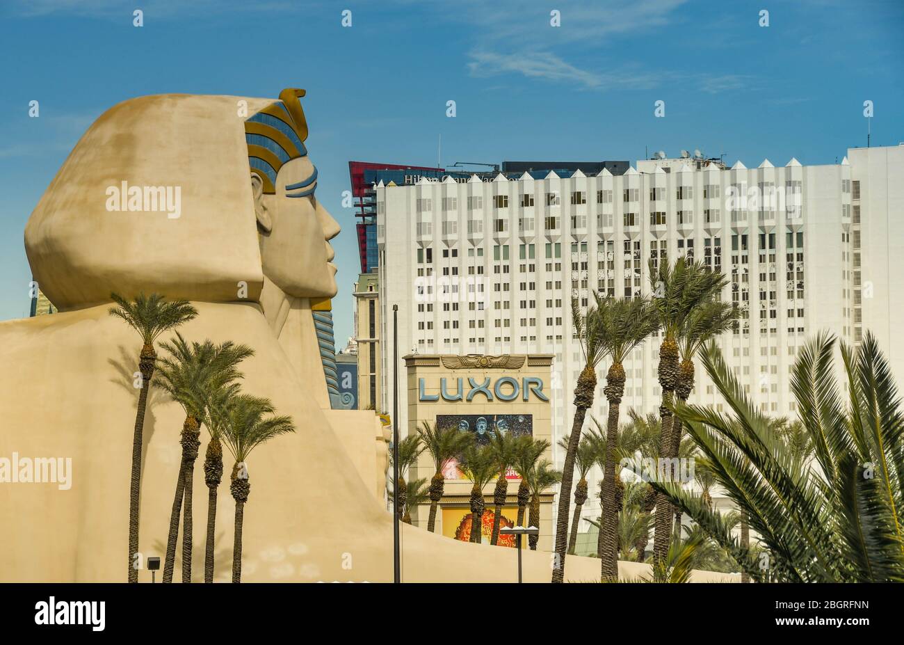 LAS VEGAS, NEVADA, USA - 2019 FEBBRAIO: Grande sfinge fuori dall'hotel Luxor su Las Vegas Boulevard, conosciuto anche come Las Vegas Strip. Foto Stock