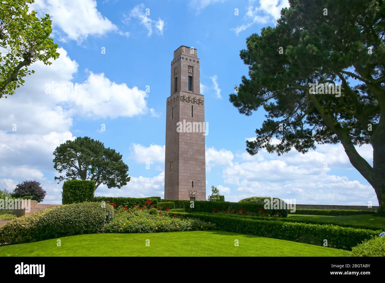 Il Monumento Navale della prima Guerra Mondiale a Brest, Bretagna, Francia. Colonna situata in giardini pubblici. Foto Stock